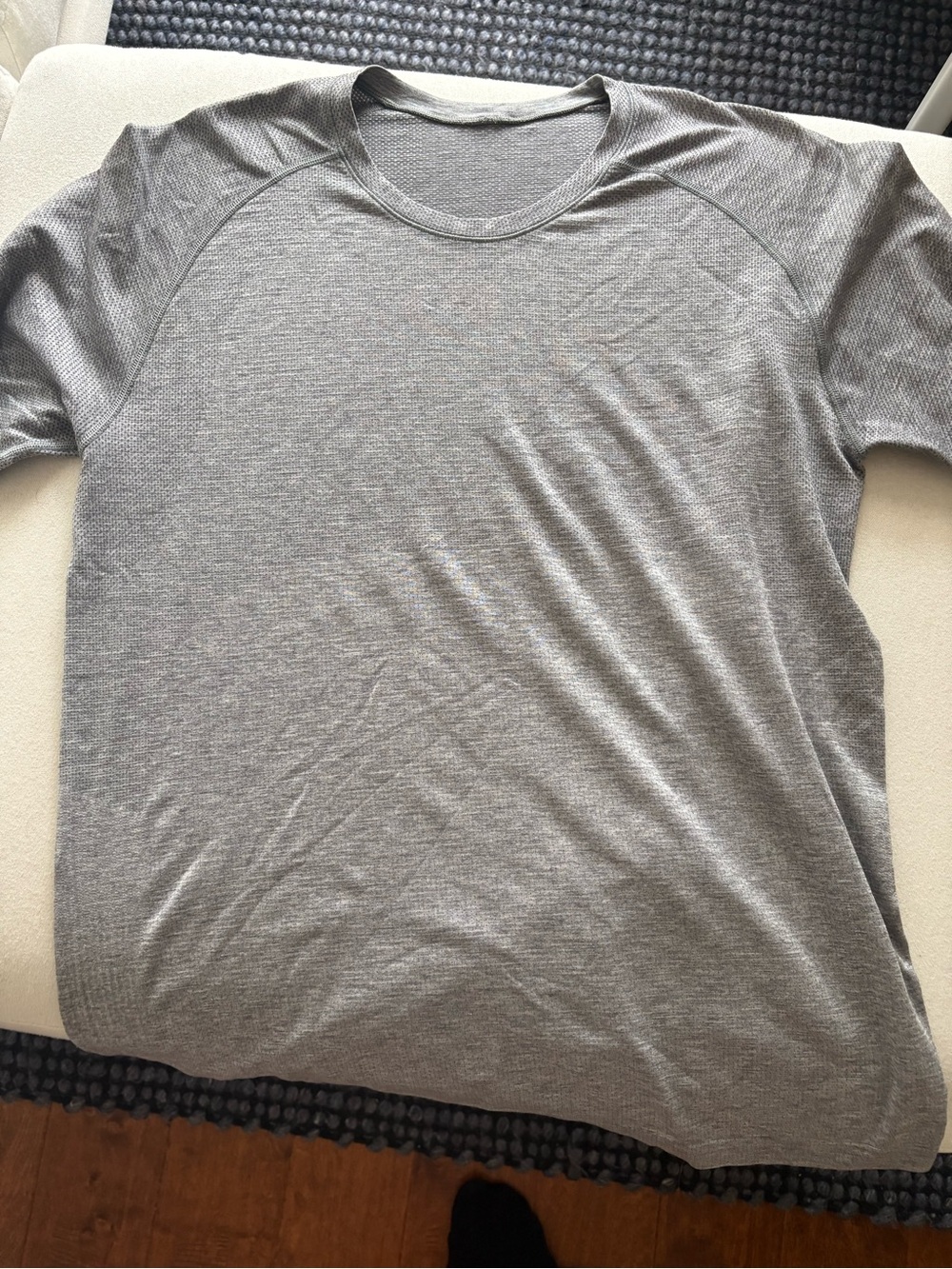 lululemon athletica Men's metal vent tech SS Heather Gray